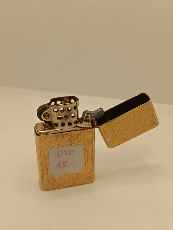 Encendedor antiguo americano