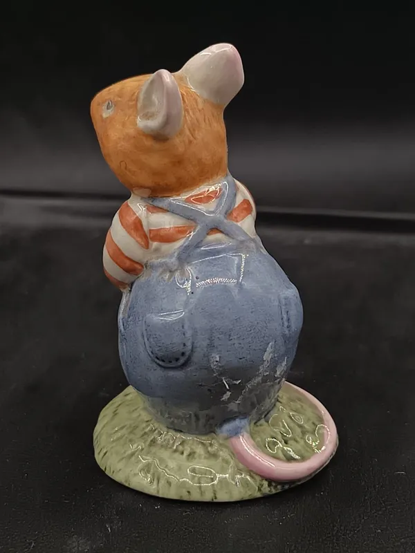 Figura royal doulton wilfred toadflax
