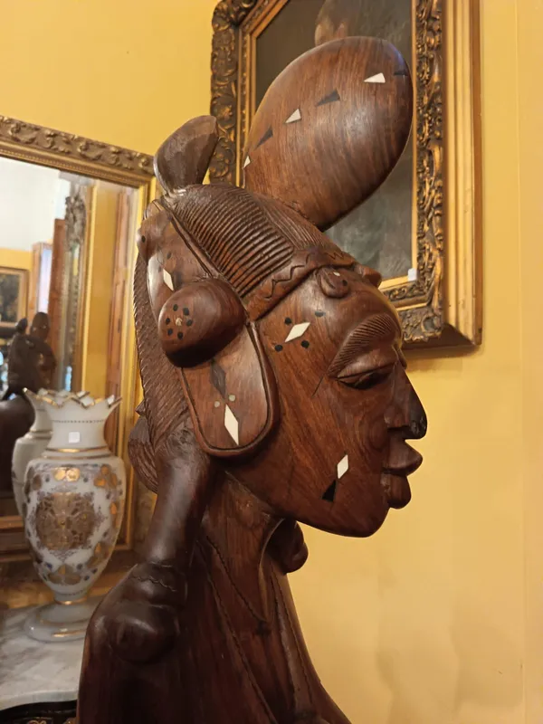 Gran busto de ebano africano
