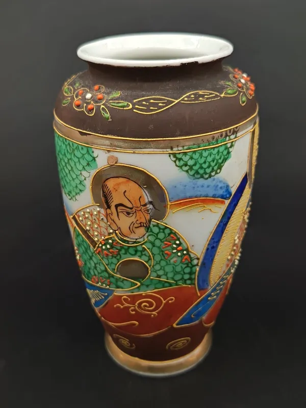Florero de ceramica satsuma japones