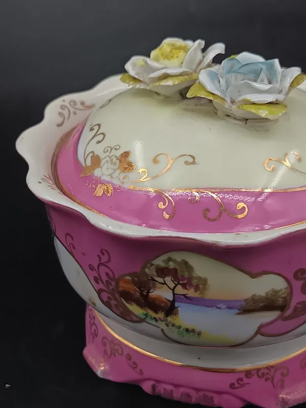 Cuenco de porcelana (jabonera)