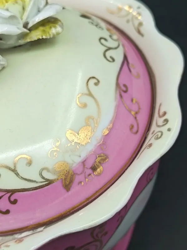 Cuenco de porcelana (jabonera)