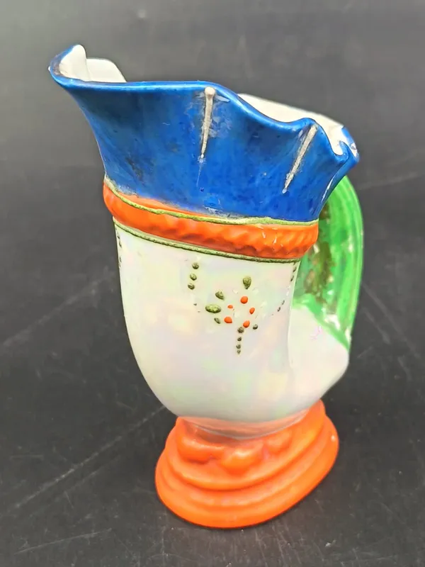 Florero de ceramica vintage pintado a mano y acabado brillante