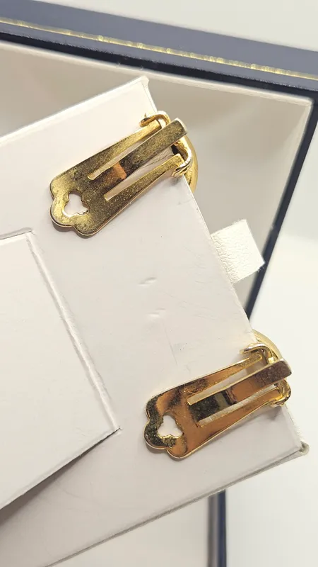 Par de aros clips simil perlas y strass antiguos