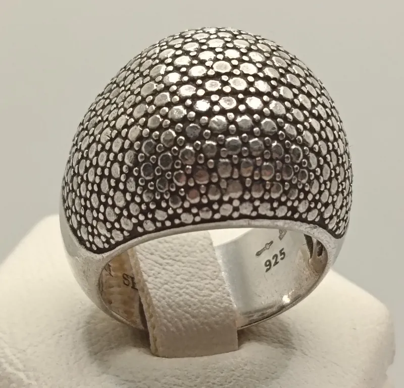 Anillo de plata 925 con diseño
