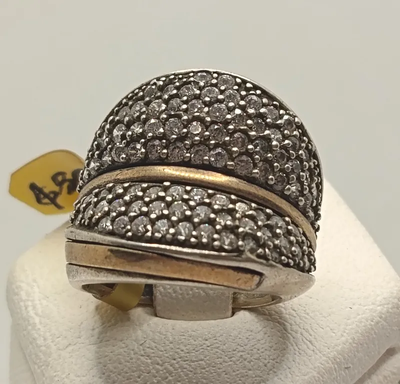 Anillo de plata 925 con circonias y detalles en oro