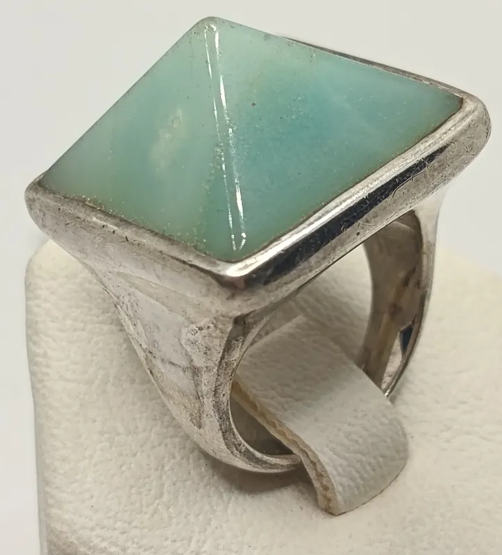 Anillo de plata 925 con piedra color turquesa