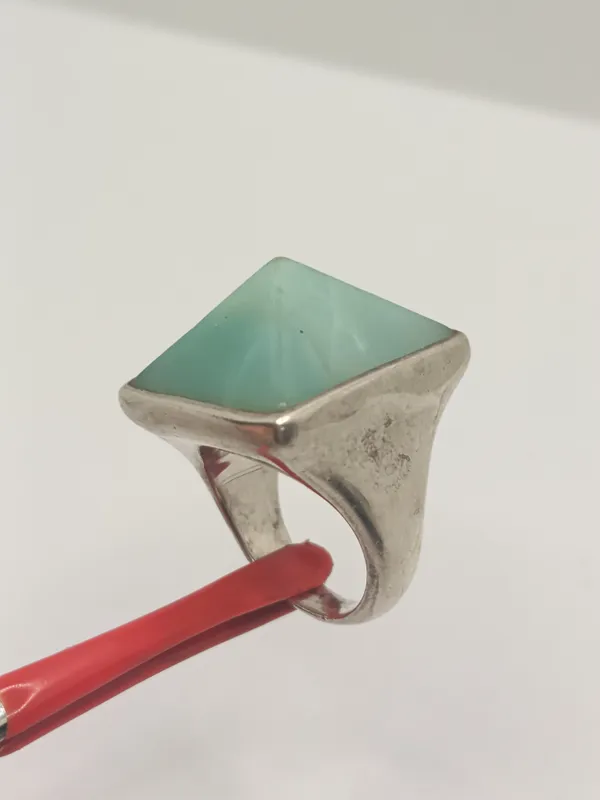 Anillo de plata 925 con piedra color turquesa