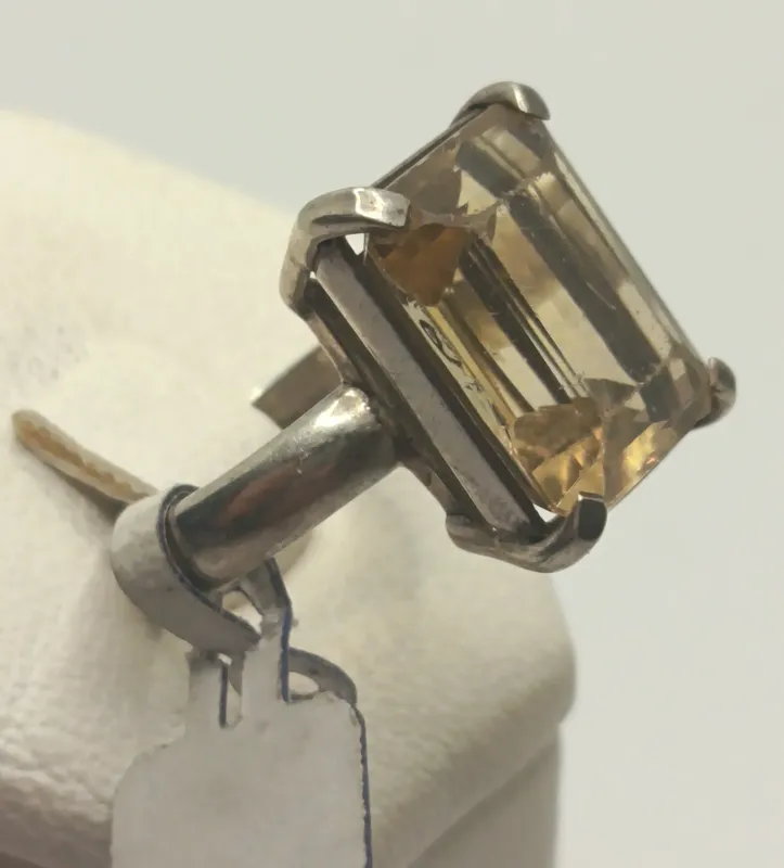 Anillo de plata 925 con citrino naranja central