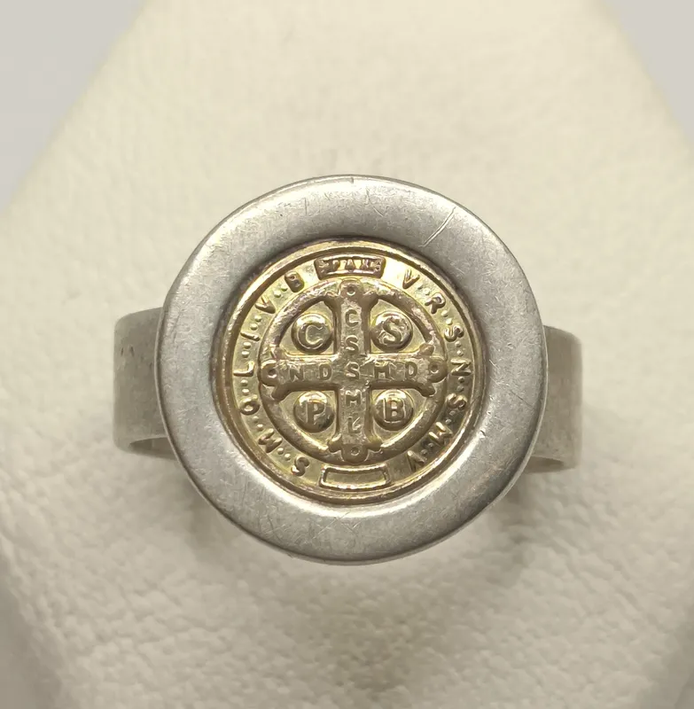 Anillo de plata 925 con cruz central en oro