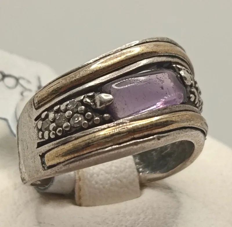 Anillo de plata 925 con  detalles en oro y amatista