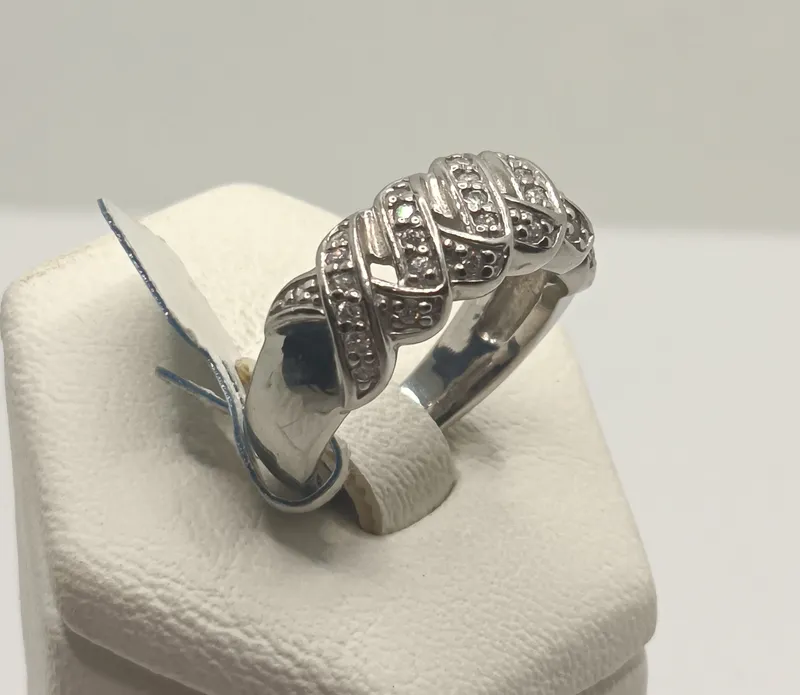 Anillo de plata 925 con circonias