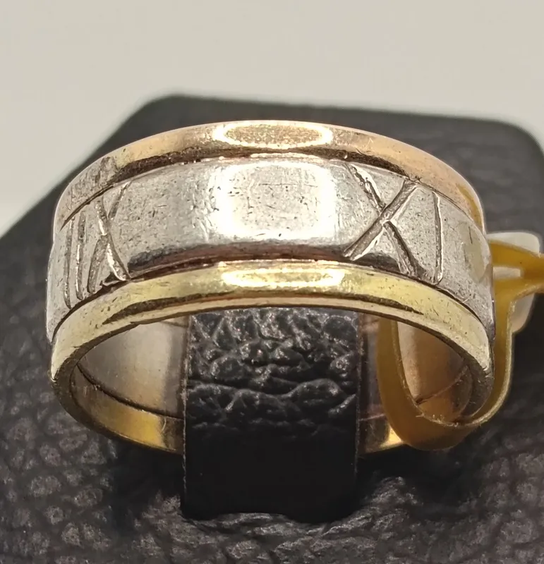 Anillo de plata 925 con detalles en oro