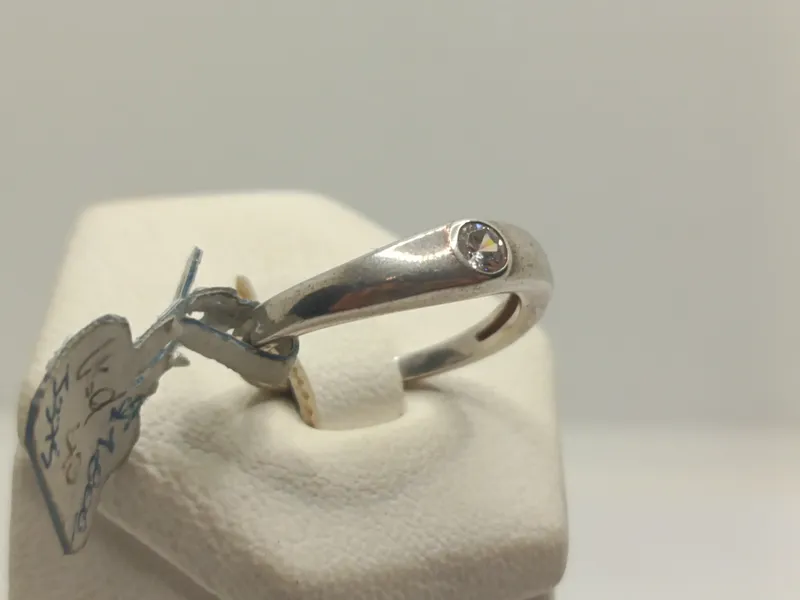 Anillo de plata 925 con circonia