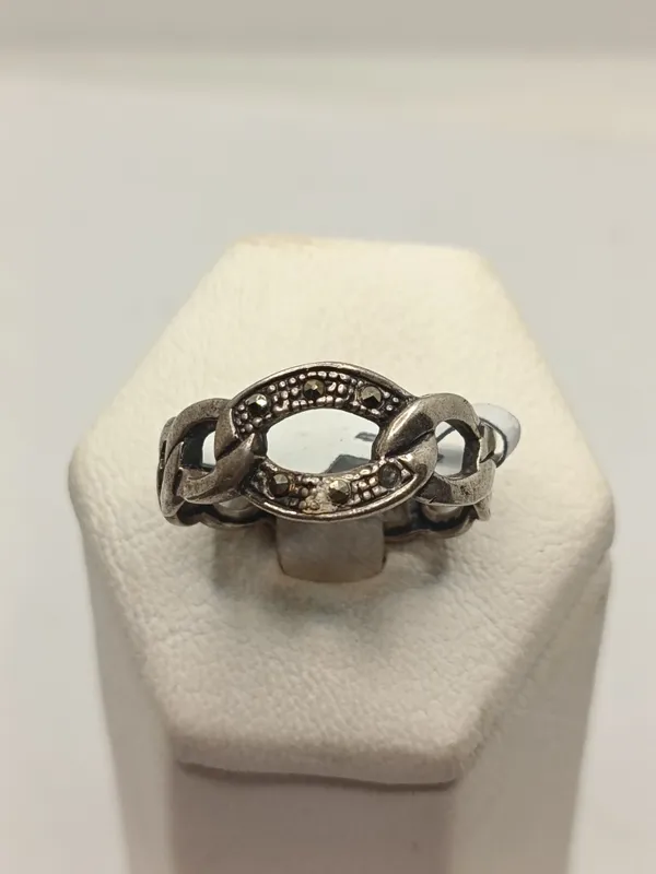Anillo de plata 925 con diseño