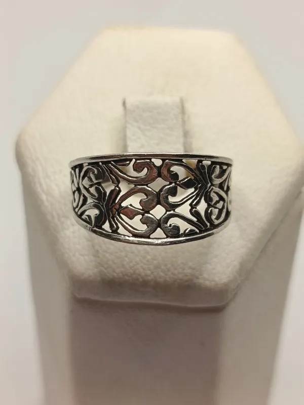 Anillo de plata 925 con diseño