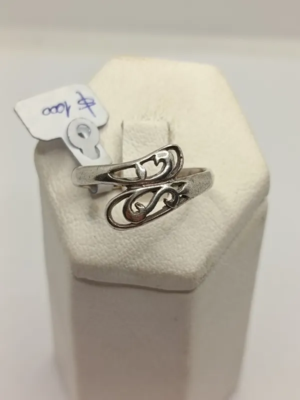 Anillo de plata 925 con diseño
