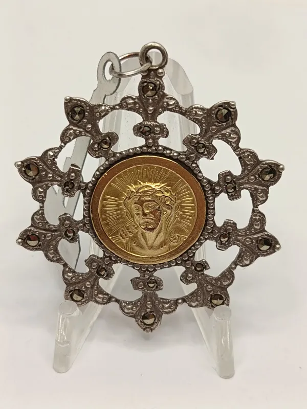 Medalla colgante cristo "eccehomo" plata y oro con marquesitas