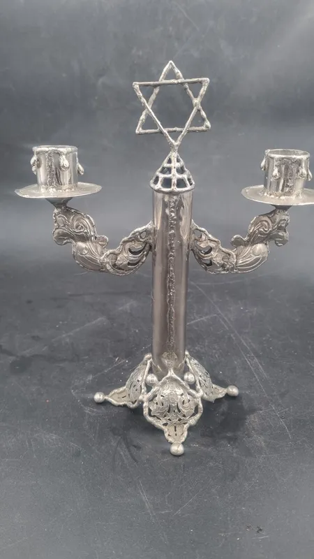 Candelabro con estrella david y amatista