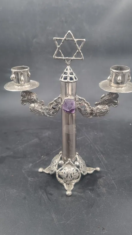 Candelabro con estrella david y amatista