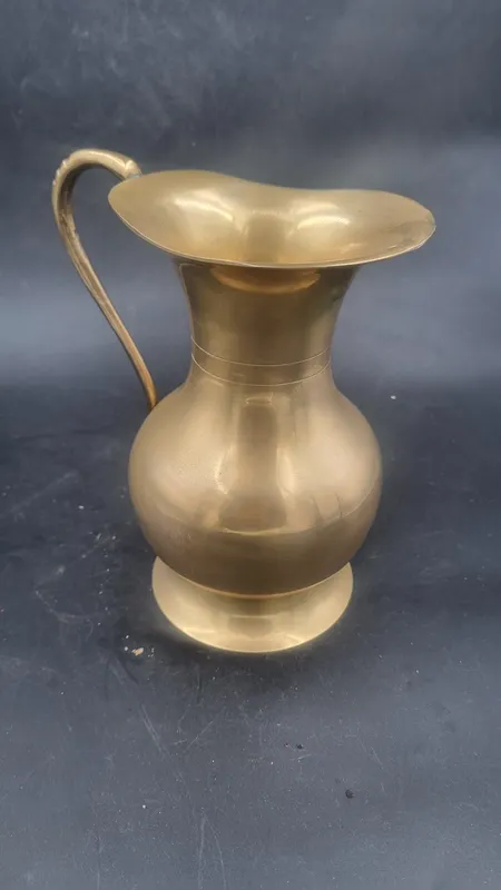 Jarra de bronce