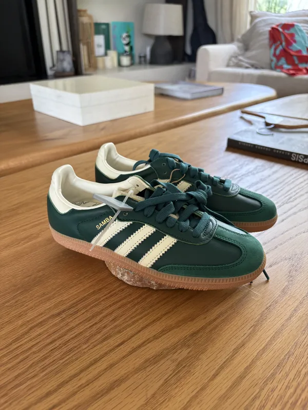 Championes verdes con tres rayas blancas Adidas