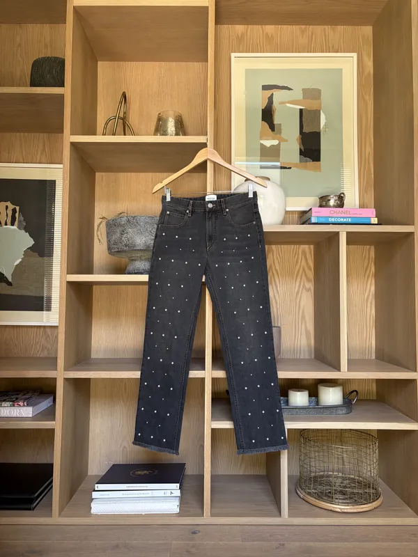 Jean gris oscuro con tachas redonditas Isabel Marant