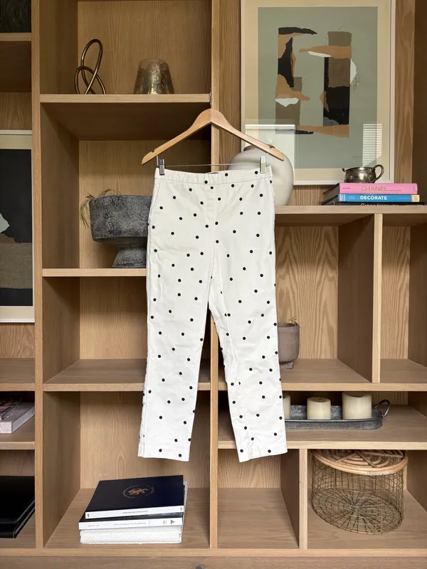 Pantalón blanco con lunares negros JonesCo
