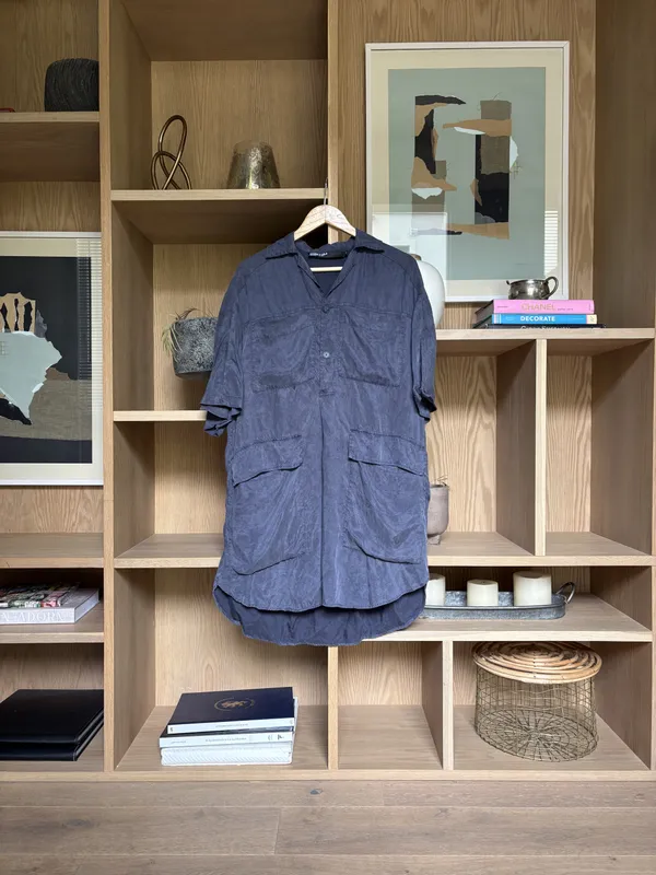 Vestido manga corta gris azulado con bolsillos Bimba y Lola
