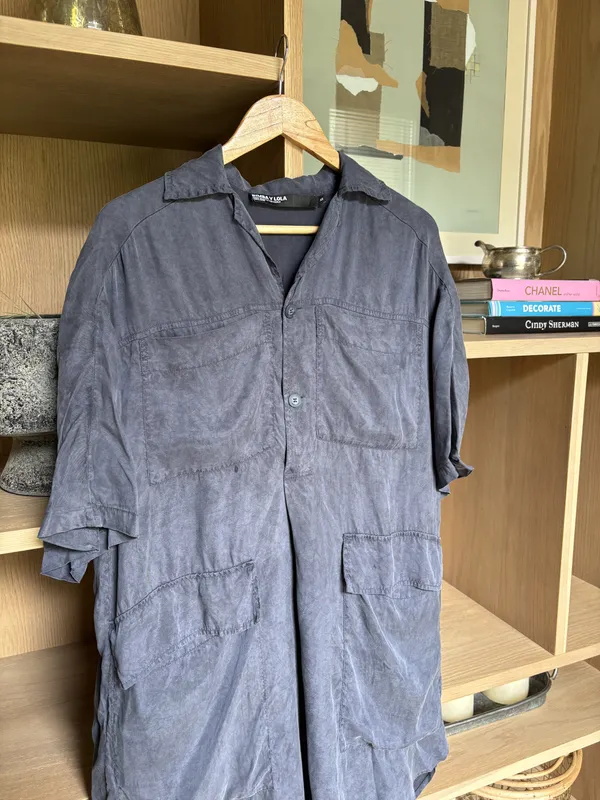 Vestido manga corta gris azulado con bolsillos Bimba y Lola