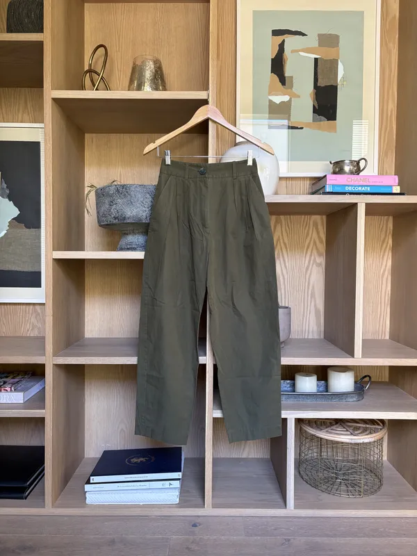 Pantalón verde militar Zara