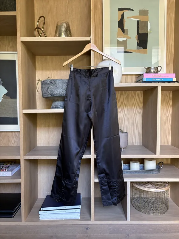 Pantalón de vestir negro seda BeGanesha
