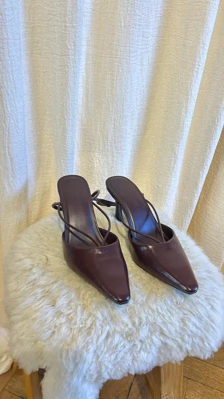 Sandalias cerradas Pull and Bear