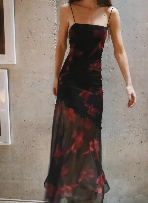 Vestido negro estampa flores Bershka