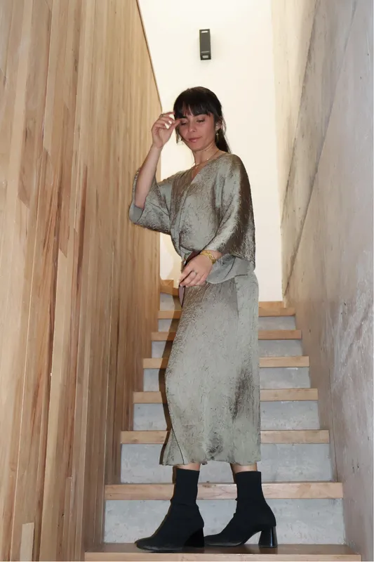 Vestido verde con frunce Zara