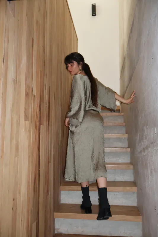 Vestido verde con frunce Zara