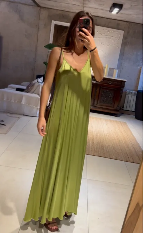 Vestido verde lima largo Sara Holzwarth