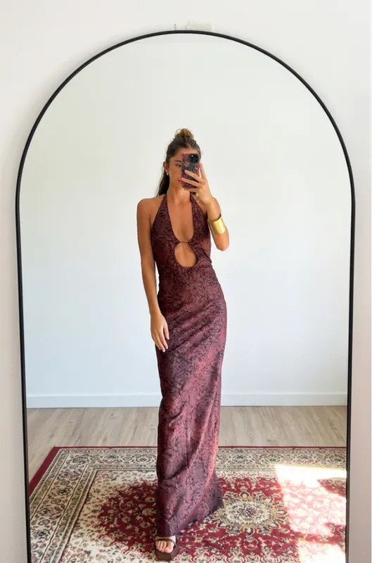 Vestido bordo estampado textura Benve