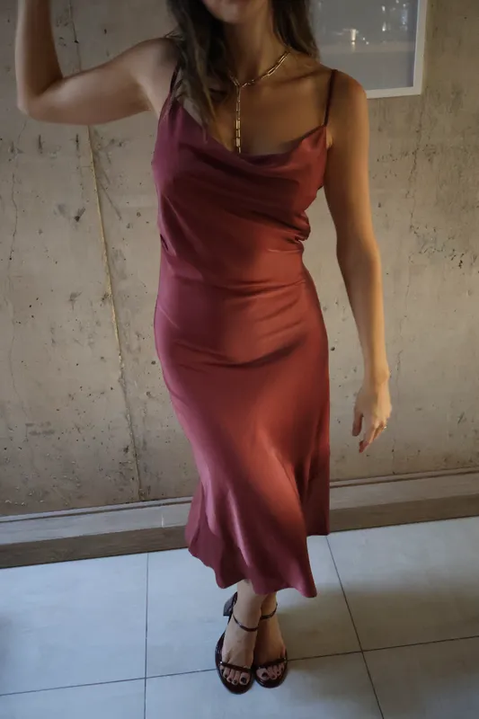 Vestido rosa cuello bote a medida