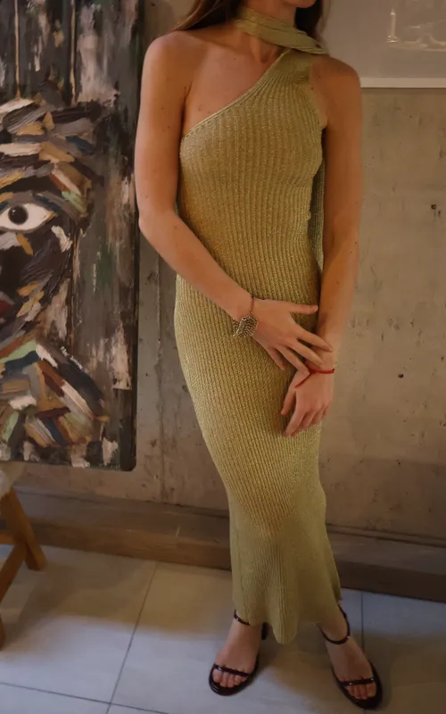 Vestido verde con brillos Zara
